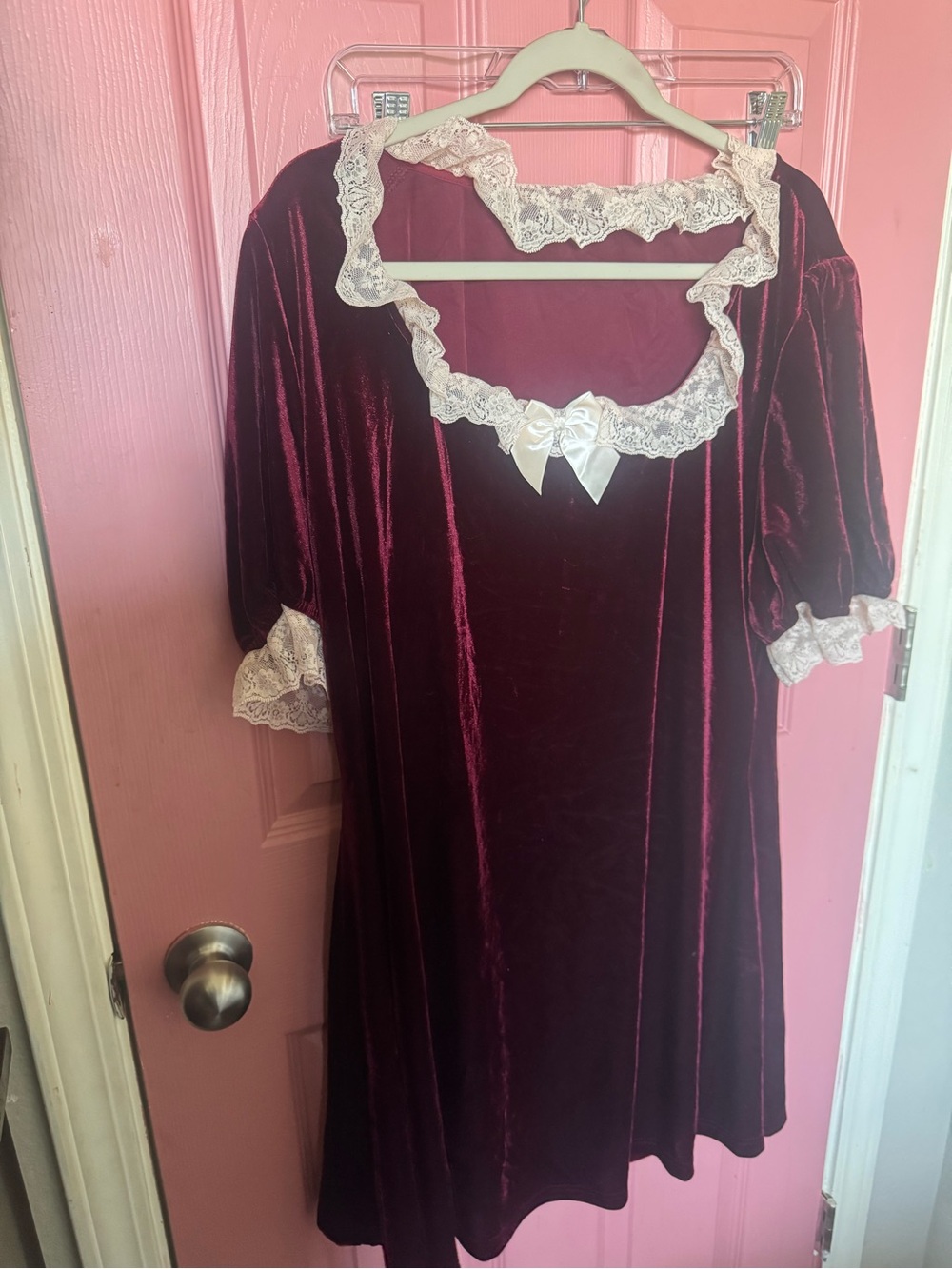 Baby doll Velvet Lace-Trim Chemise dress in Burgundy